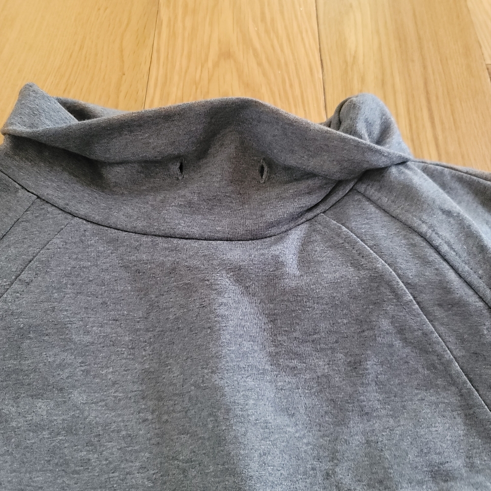 Varley Gray Sweatshirt - Medium - Picture 8 of 10
